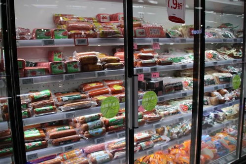 石景山區(qū)副區(qū)長周西松 保障商品供應(yīng)，提升服務(wù)品質(zhì)，滿足百姓多元化需求